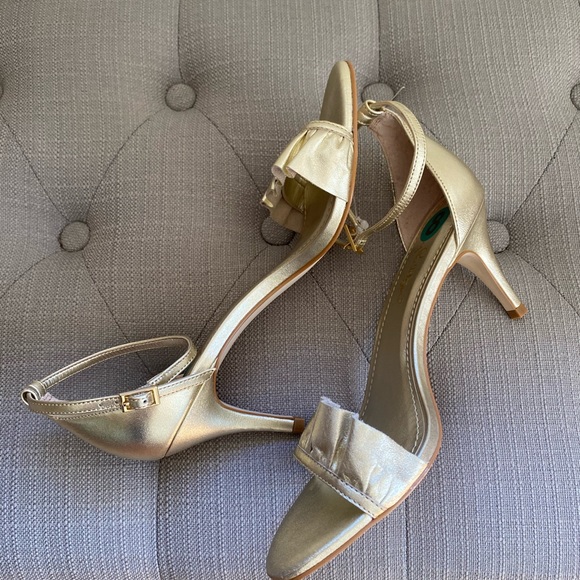 Lilly Pulitzer new gold open toe heels siz… - Picture 8 of 9